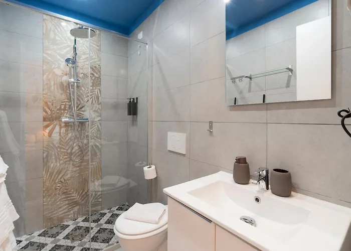Pensjonat Rerent - 81 Manzoni 4*