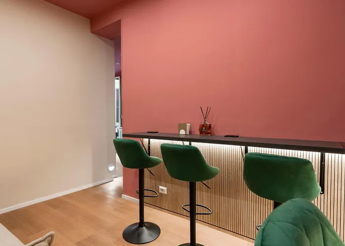 Rerent - 81 Manzoni Guest house 4*